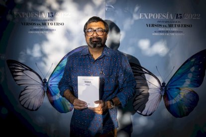 Primer día de Expoesía, Subhro Bandopadhyay - MARIO TEJEDOR (1)