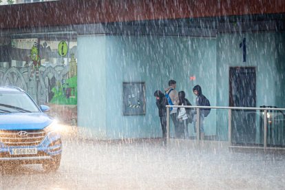 Lluvias intensas en la capital. MARIO TEJEDOR