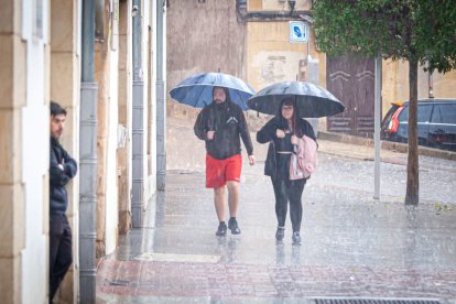 Lluvias intensas en la capital. MARIO TEJEDOR