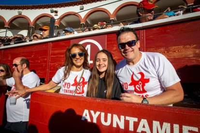 Los astados del Viernes de Toros llegan a los corrales - MARIO TEJEDOR (8)