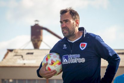 El CD Numancia prepara el choque ante el Baleares. MARIO TEJEDOR (43)