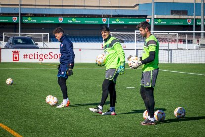 El CD Numancia prepara el choque ante el Baleares. MARIO TEJEDOR (3)