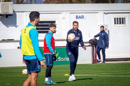 El CD Numancia prepara el choque ante el Baleares. MARIO TEJEDOR (7)