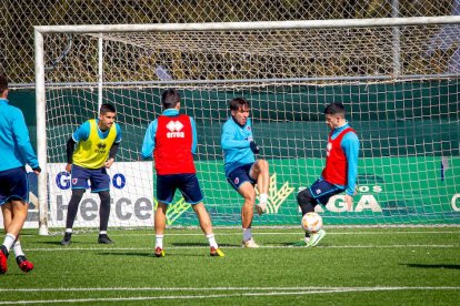 El CD Numancia prepara el choque ante el Baleares. MARIO TEJEDOR (11)