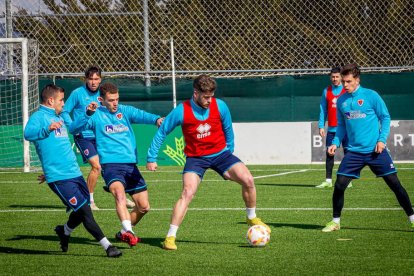 El CD Numancia prepara el choque ante el Baleares. MARIO TEJEDOR (15)