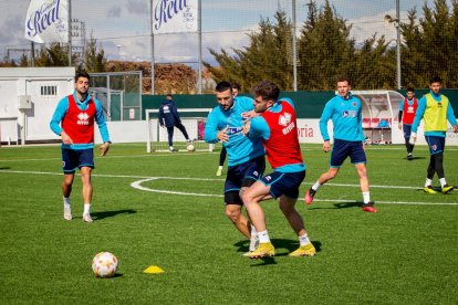El CD Numancia prepara el choque ante el Baleares. MARIO TEJEDOR (29)
