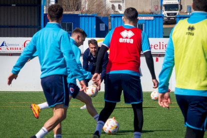 El CD Numancia prepara el choque ante el Baleares. MARIO TEJEDOR (30)