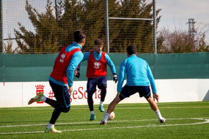 El CD Numancia prepara el choque ante el Baleares. MARIO TEJEDOR (47)