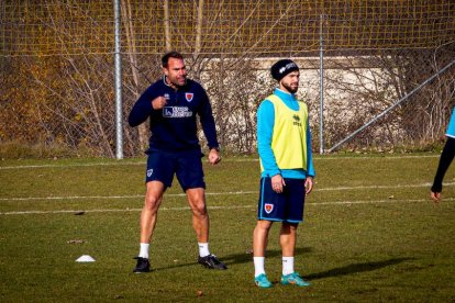 Intenso entrenamiento del CD Numancia. MARIO TEJEDOR (5)