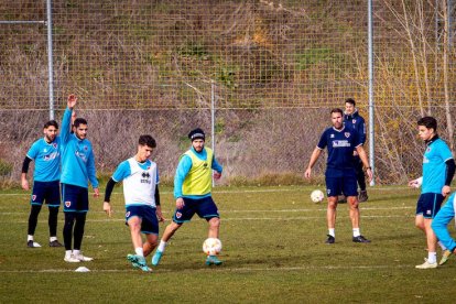 Intenso entrenamiento del CD Numancia. MARIO TEJEDOR (20)