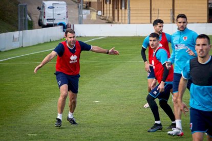 Intenso entrenamiento del CD Numancia. MARIO TEJEDOR (30)