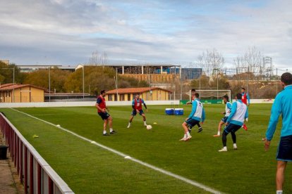 Intenso entrenamiento del CD Numancia. MARIO TEJEDOR (58)