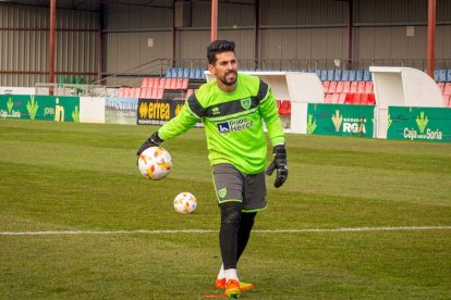 Intenso entrenamiento del CD Numancia. MARIO TEJEDOR (64)