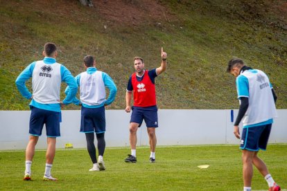Intenso entrenamiento del CD Numancia. MARIO TEJEDOR (70)