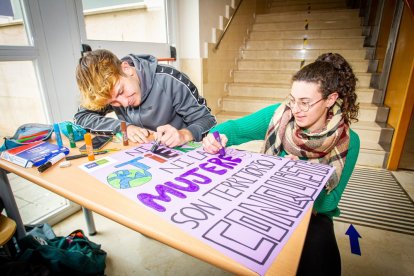 Las actividades de la mañana en el Día Internacional de la Mujer. MARIO TEJEDOR (22)