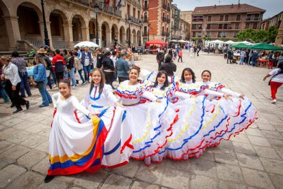 Jornada de hermandad de la comunidad latina en Soria. MARIO TEJEDOR