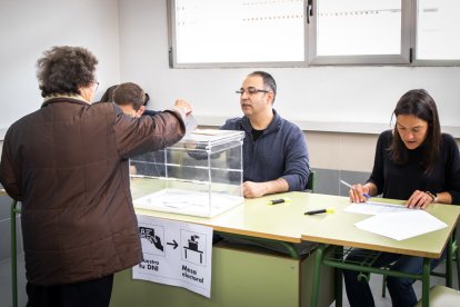 Imágenes de la jornada electoral del 28M durante la mañana.-GONZALO MONTESEGURO
