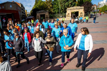 Marcha de la Hermandad de Donantes. MARIO TEJEDOR (15)
