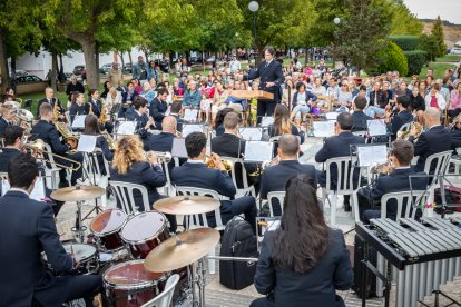 Concierto de la Banda para abrir las fiestas de Los Pajaritos. GONZALO MONTESEGURO
