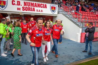 La afición respondió pero la permanencia no se pudo consumar. MARIO TEJEDOR
