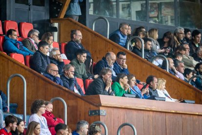 La afición respondió pero la permanencia no se pudo consumar. MARIO TEJEDOR