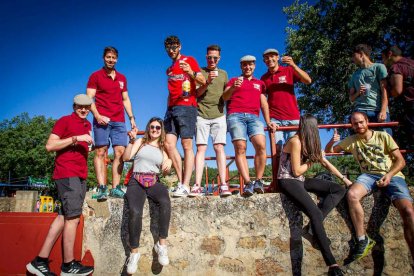 Ambiente en el desencajonamiento - MARIO TEJEDOR (5)