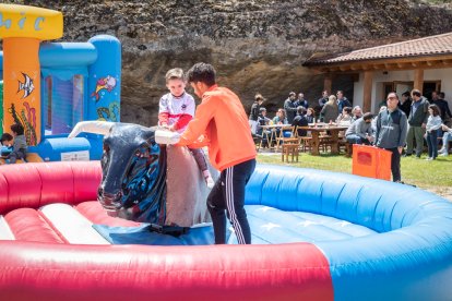 Amigos de La Saca celebra su jornada de convivencia en Valonsadero. GONZALO MONTESEGURO