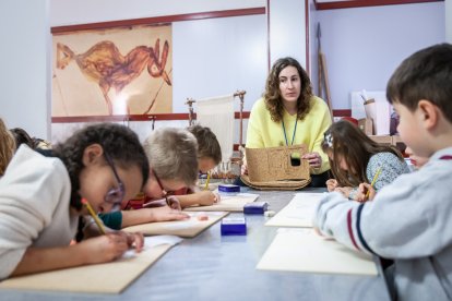 Taller didáctico en el Numantino por Navidad.-G. MONTESEGURO