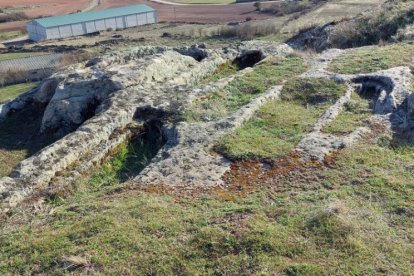 Necrópolis medieval en Miño de Medinaceli.