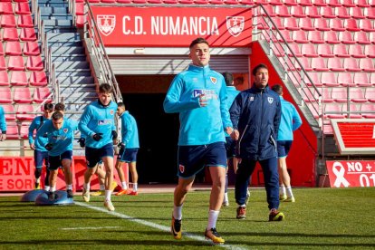 Primer entrenamiento de Zarzana con el CD Numancia. MARIO TEJEDOR (15)