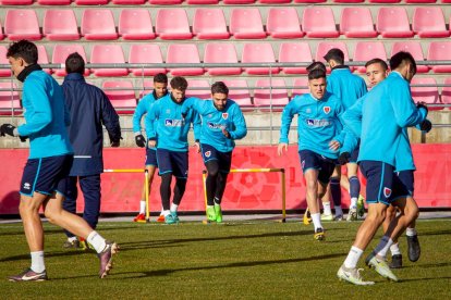 Primer entrenamiento de Zarzana con el CD Numancia. MARIO TEJEDOR (8)