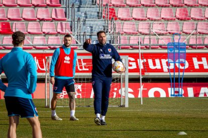 Primer entrenamiento de Zarzana con el CD Numancia. MARIO TEJEDOR (18)