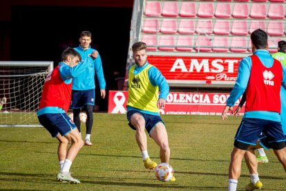 Primer entrenamiento de Zarzana con el CD Numancia. MARIO TEJEDOR (24)