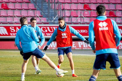Primer entrenamiento de Zarzana con el CD Numancia. MARIO TEJEDOR (25)