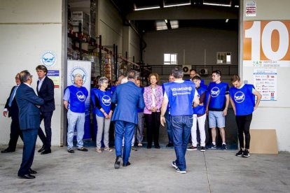 Visita de la Reina Dª Sofía al Banco de Alimentos de Soria.