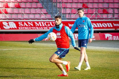 Primer entrenamiento de Zarzana con el CD Numancia. MARIO TEJEDOR (44)