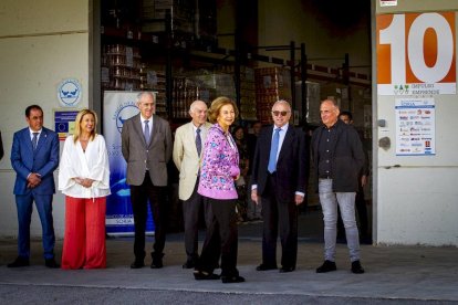 Visita de la Reina Dª Sofía al Banco de Alimentos de Soria.