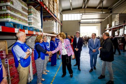 Visita de la Reina Dª Sofía al Banco de Alimentos de Soria.