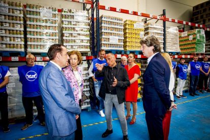 Visita de la Reina Dª Sofía al Banco de Alimentos de Soria.