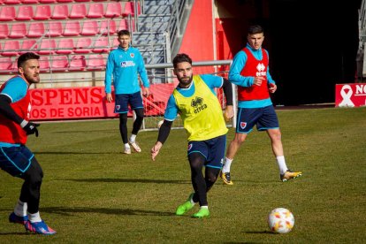 Primer entrenamiento de Zarzana con el CD Numancia. MARIO TEJEDOR (66)