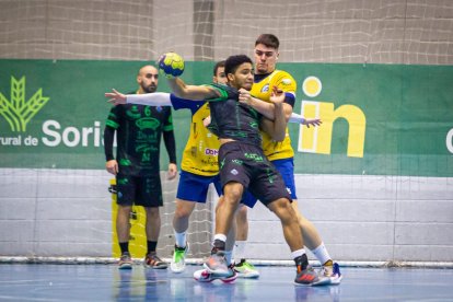 BM Soria vs 4 Valles La Robla. MARIO TEJEDOR (10)