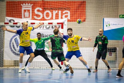 BM Soria vs 4 Valles La Robla. MARIO TEJEDOR (11)