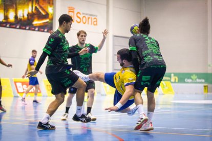 BM Soria vs 4 Valles La Robla. MARIO TEJEDOR (15)