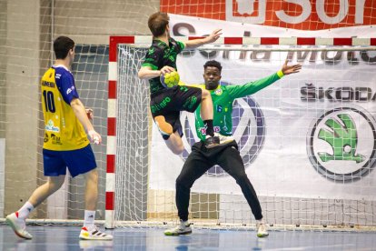 BM Soria vs 4 Valles La Robla. MARIO TEJEDOR (17)