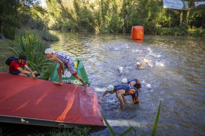 Triatlón en Almazán - MARIO TEJEDOR