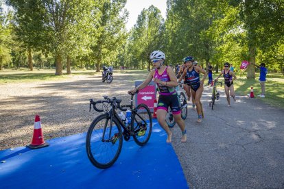 Triatlón en Almazán - MARIO TEJEDOR