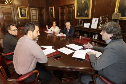 Reuniones y comunicación de las medidas - Fotógrafo Luis Ángel Tejedor (13)
