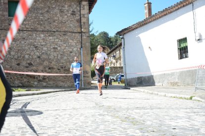 El Nacional de orientación finalizaba este domingo en Molinos de Duero. R. F.