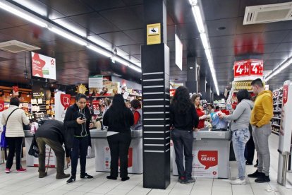 Situación del comercio en la capital - Fotografo Mario Tejedor (62)