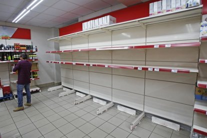 Situación del comercio en la capital - Fotografo Mario Tejedor (68)